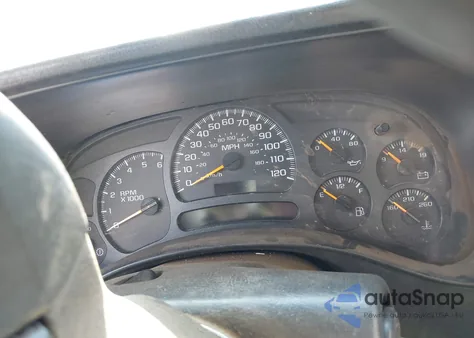 2005 Chevrolet Silverado C2500 Heavy Duty z USA, uszkodzony, nr VIN 1GCHC24U15E252823